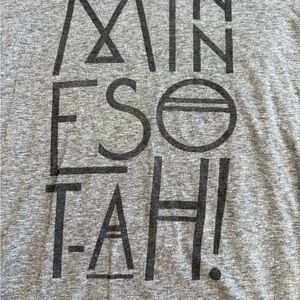 MinneSOTAH! Gray Graphic T-Shirt with Bold Print